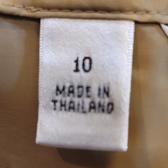 Talbots Tan Shorts - Size 10 - Picture 4 of 5